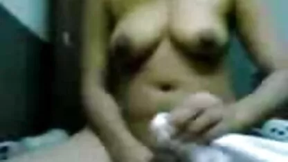 Horny tranny tai phim sec khong che rides partner's cock