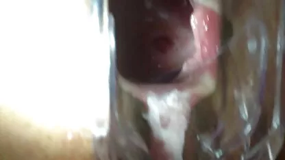 Sinh viên giao tiếp trên giường, thảo luận về kỳ thi xem phim sec ko che sắp tới, và sau đó đụ nhau ở các tư thế khác nhau bằng lưỡi và ngón tay, cả hai con điếm đều đạt cực khoái tuyệt đẹp