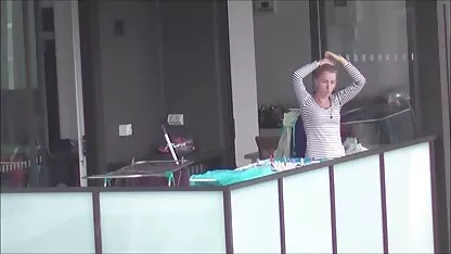 Người phụ sec khong che nữ xấu xí giật tắt một tinh ranh đến cô ấy khách hàng