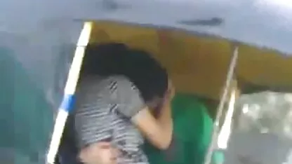 Trẻ đồng tính nữ pour lạnh sâm panh và liếm phim sec hay khong che ngọt ngào pussies