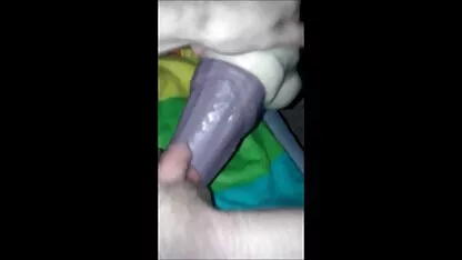 Một người đàn ông trưởng thành fucks phimsec khong che của anh ấy dầy dương vật với một sexy, trẻ brunette